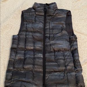 Lulu lemon Men’s Vest (M)
